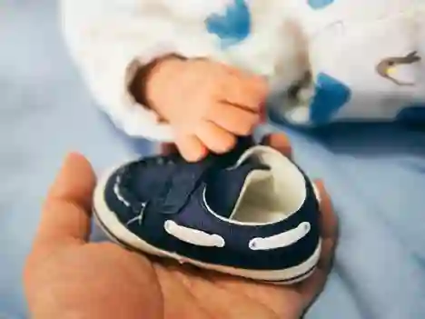 Первая обувь для ребенка: на что обращать внимание