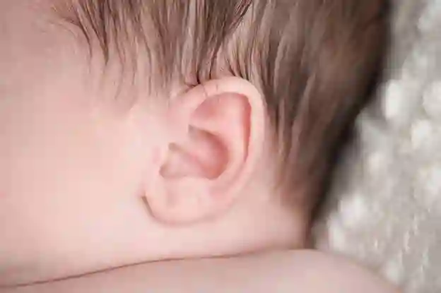 Советы по избавлению от ушной инфекции у младенцев и детей