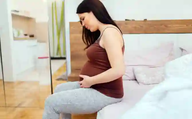 Могут ли беременные женщины передавать SARS-CoV-2 своему ребенку?