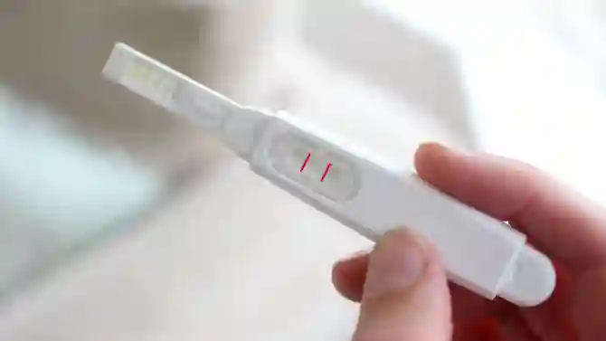 Тест на беременность на ранних сроках: когда и насколько безопасно?