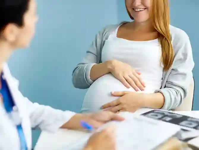 Боль в животе во время беременности: возможные причины