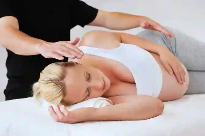 Пренатальный массаж: 4 преимущества